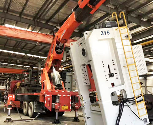 铜鼓县提升工作效率，选择优质折臂吊租赁服务