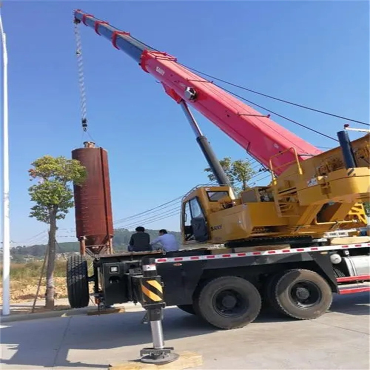 铜鼓县专业吊车租赁多少钱